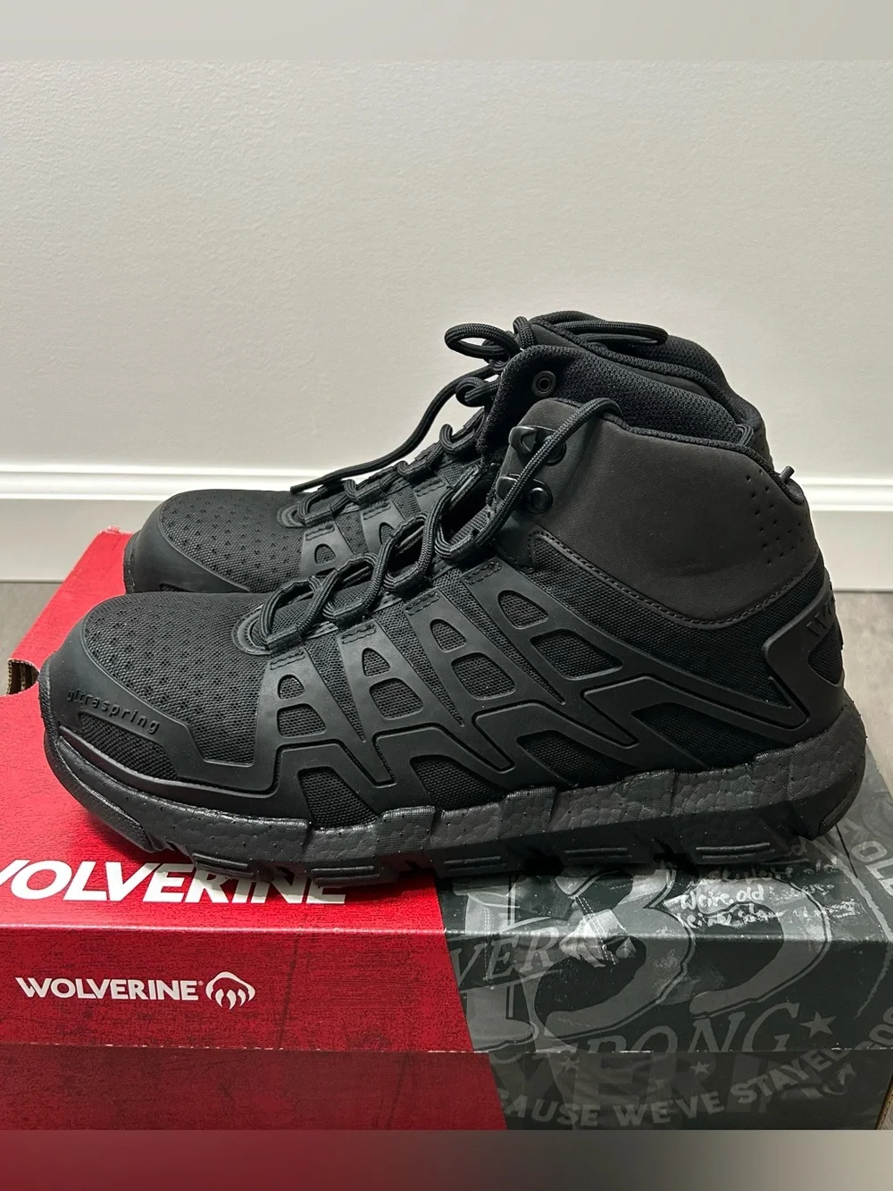 New WOLVERINE MEN'S REV VENT DURASHOCK WORK SHOES CARBON TOE Black Size 8M Boots
